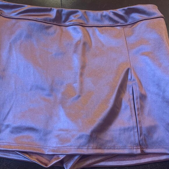 2/$20 - Urban Outfitters Grace Satin Split Hem Mini Skort in Pink - Picture 3 of 5